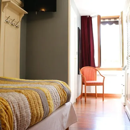 De La Vieille Ferme Hotel Le Meux