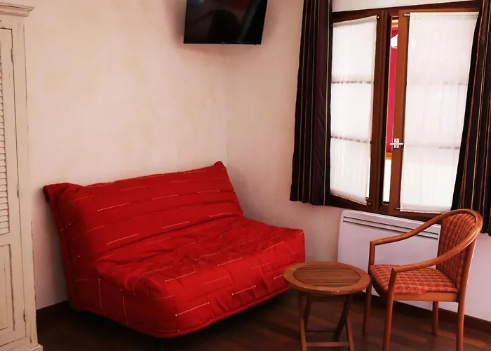 Hotel De La Vieille Ferme Le Meux